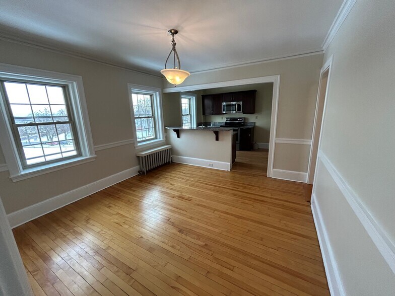 Building Photo - 9 Ricker Park