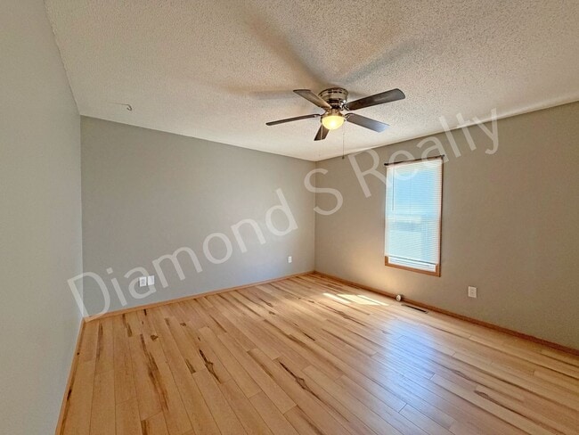 Building Photo - 1505 W Rainey St