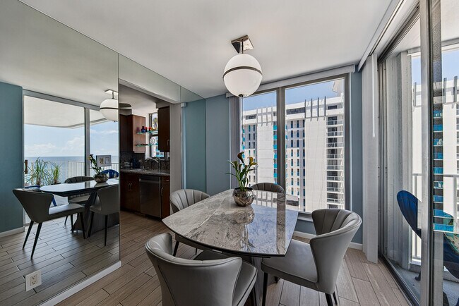 Building Photo - 1010 S Ocean Blvd