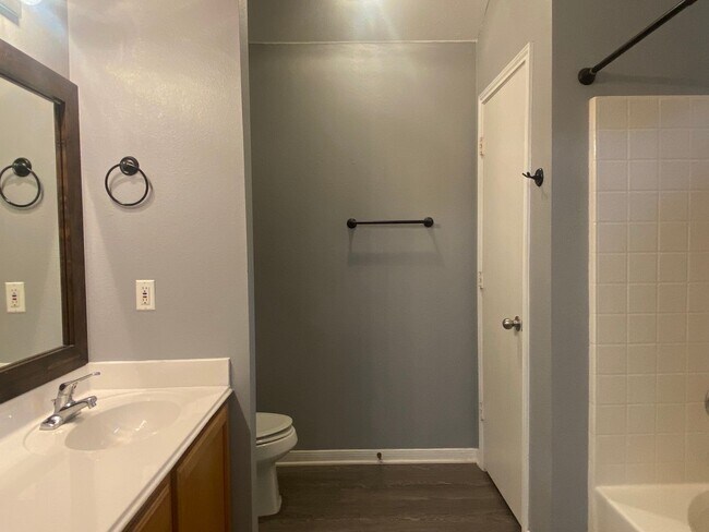 Building Photo - 3 BEDROOM, BELTON ISD