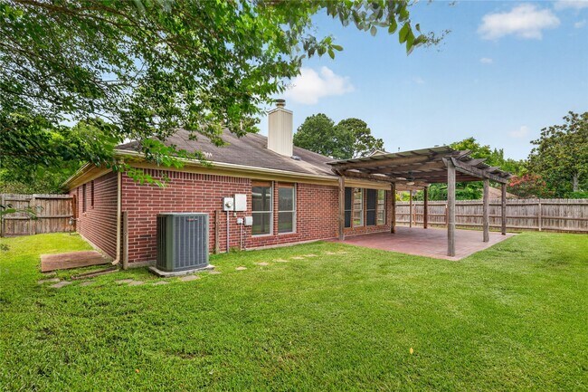 Building Photo - 7206 Glen Rosa Dr