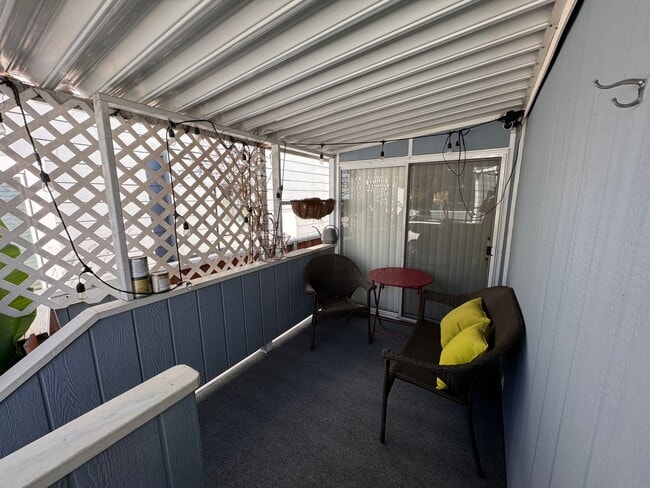 Building Photo - Grab Your Surfboard and Walk to Grandview Beach!