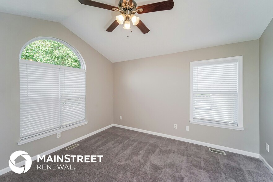 Building Photo - 6700 Leverett Ln