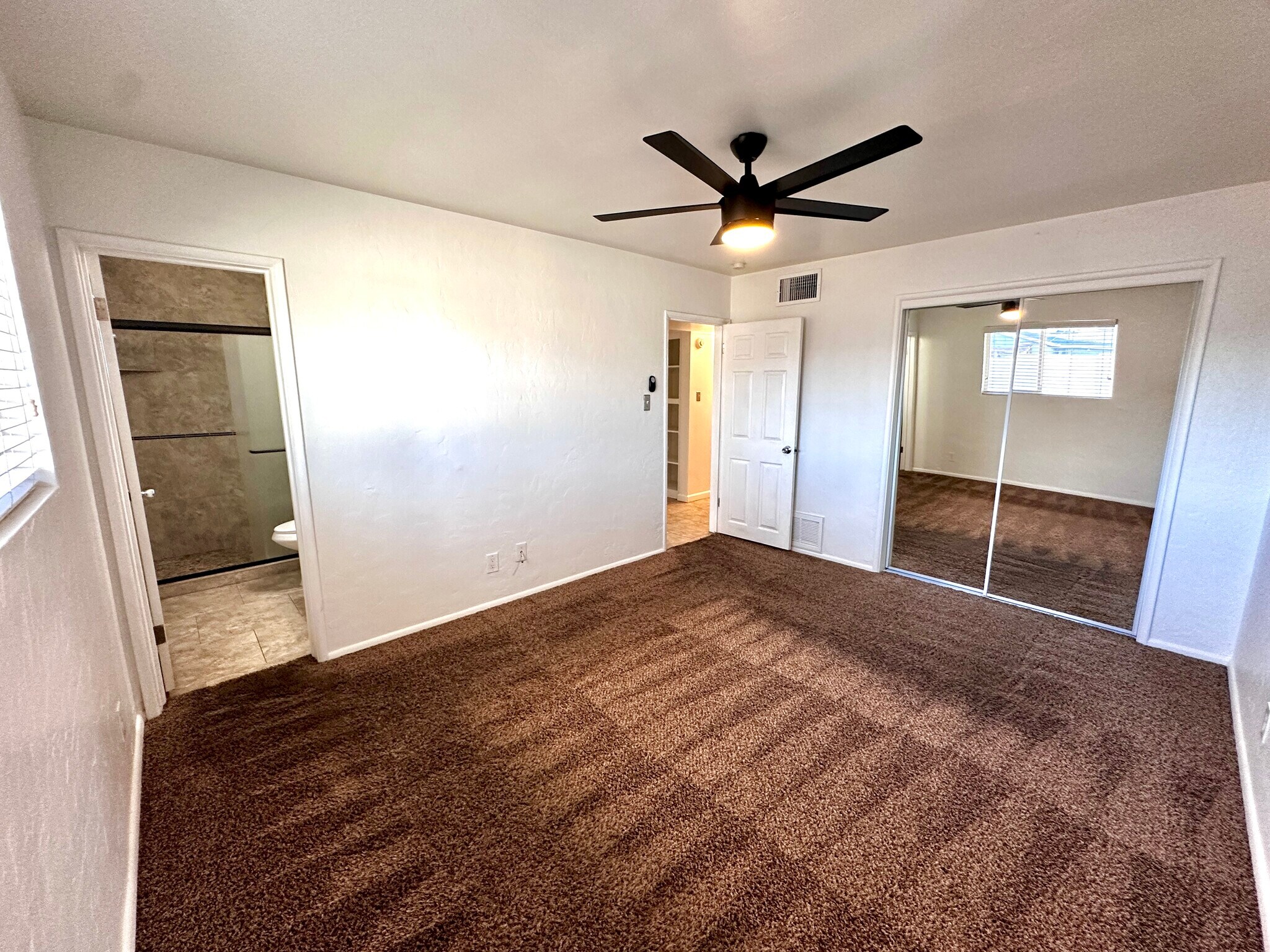 Building Photo - 1351 W 10th St