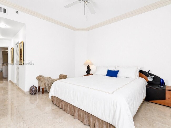Building Photo - 8925 Collins Ave
