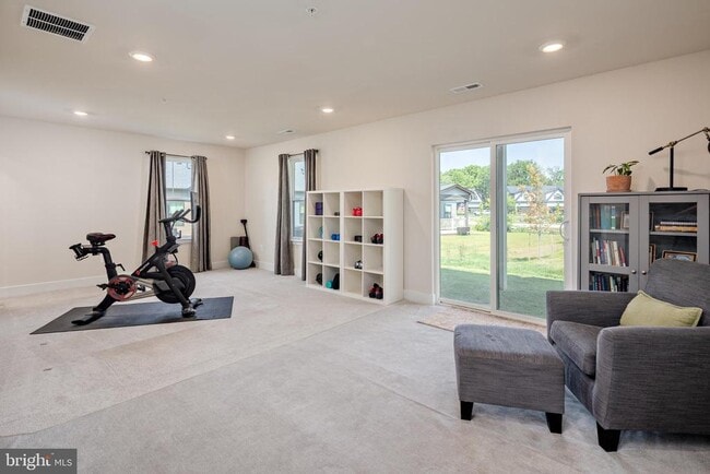Building Photo - 7312 Red Pond Ct