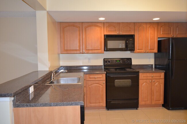 Building Photo - 5821 Riverside Dr