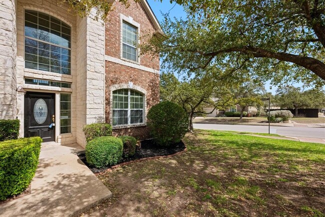 Building Photo - 1301 Horseback Hollow