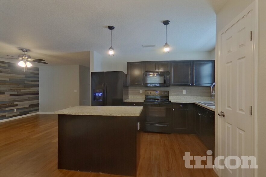 Building Photo - 77094 Crosscut Wy