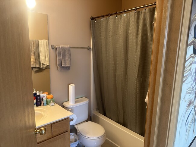 Building Photo - 2734 Rockport Ln