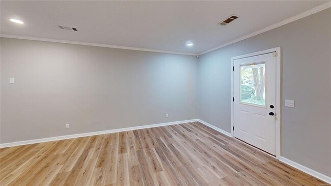 Building Photo - 237 N Northington St