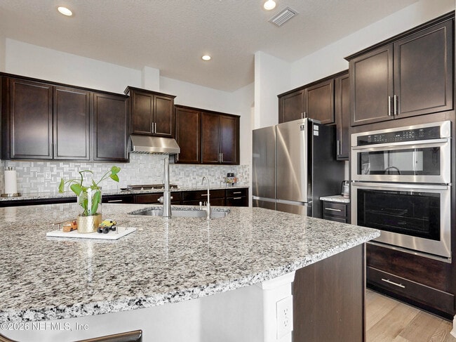 Building Photo - 121 Newfield Wy.