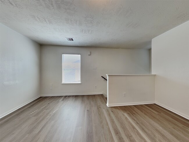 Building Photo - 3410 Maris Way