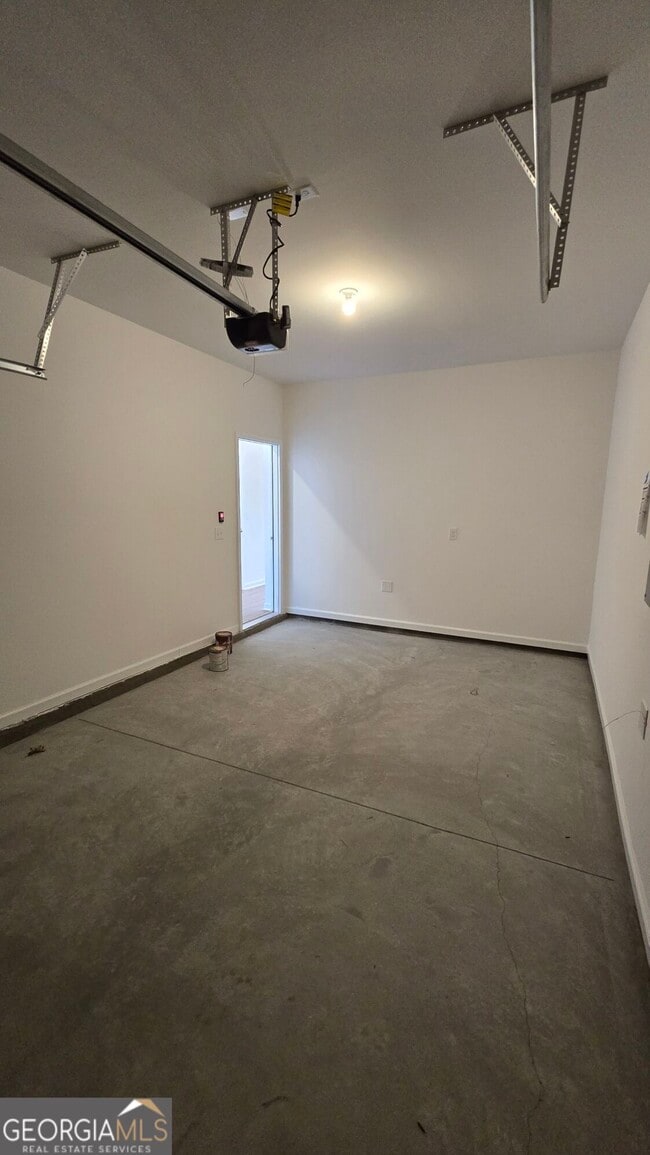 Building Photo - 209 Kenoot Dr