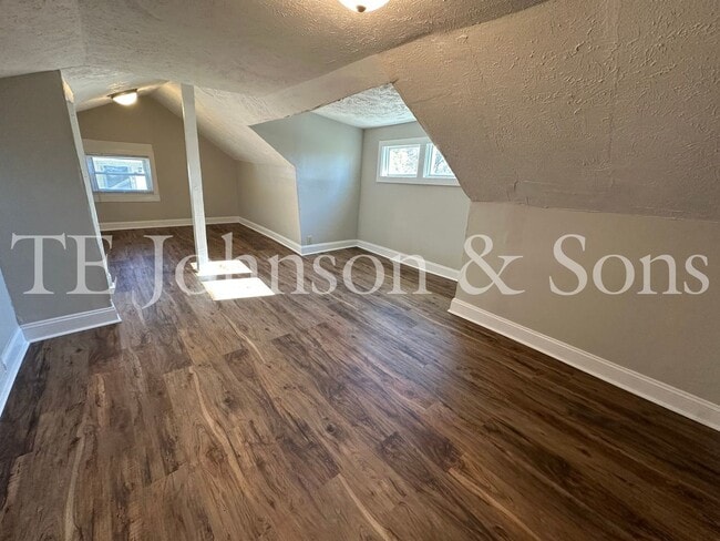 Building Photo - Charming 3-Bedroom Home with Spacious Yard in Winston-Salem!