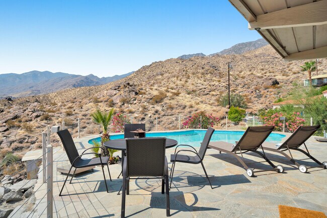 Building Photo - 17 Cahuilla Hills Dr