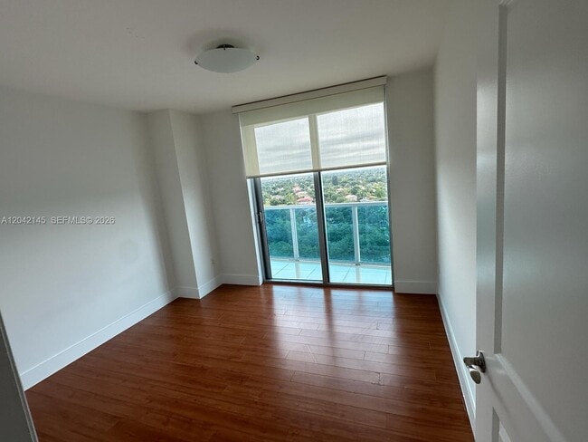 Building Photo - 2641 N Flamingo Rd