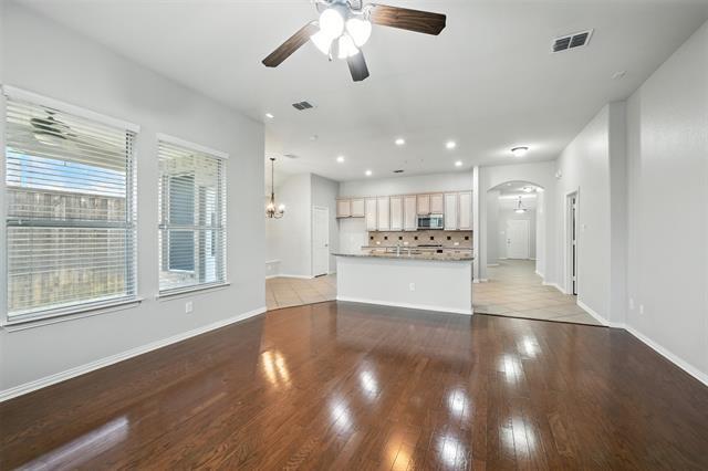 Building Photo - 13349 Mondovi Dr
