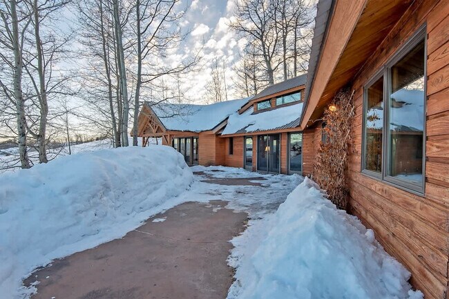 Building Photo - 10570 Rammell Mountain Rd