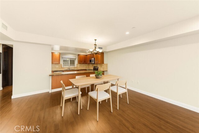 Building Photo - 11218 Camarillo St