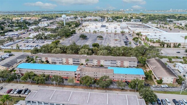 Building Photo - 3755 S School Ave