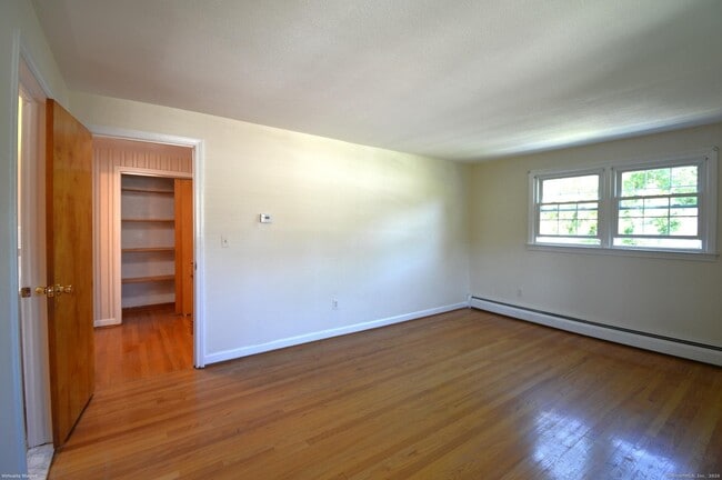 Building Photo - 18 Overbrook Rd