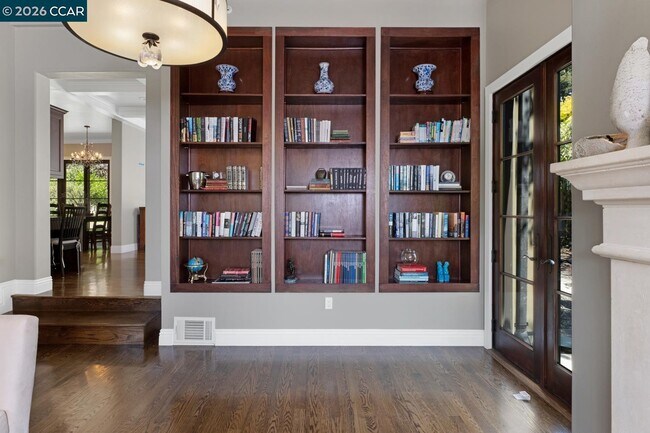 Building Photo - 3898 Happy Valley Rd