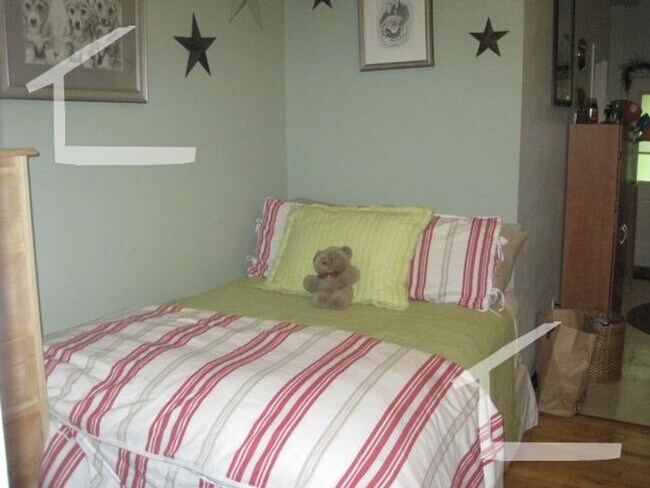 Building Photo - Nice studio in prime locationa