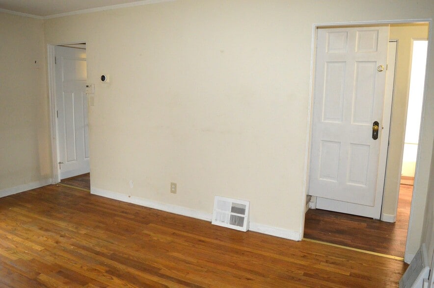 Building Photo - 2506 Myrtle St