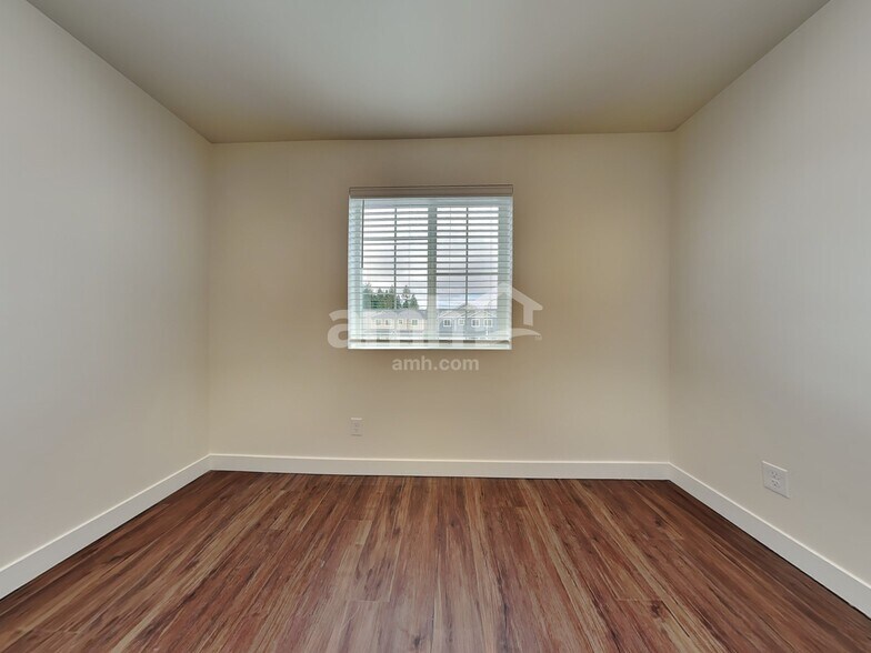 Building Photo - 7814 Verona Lp SW