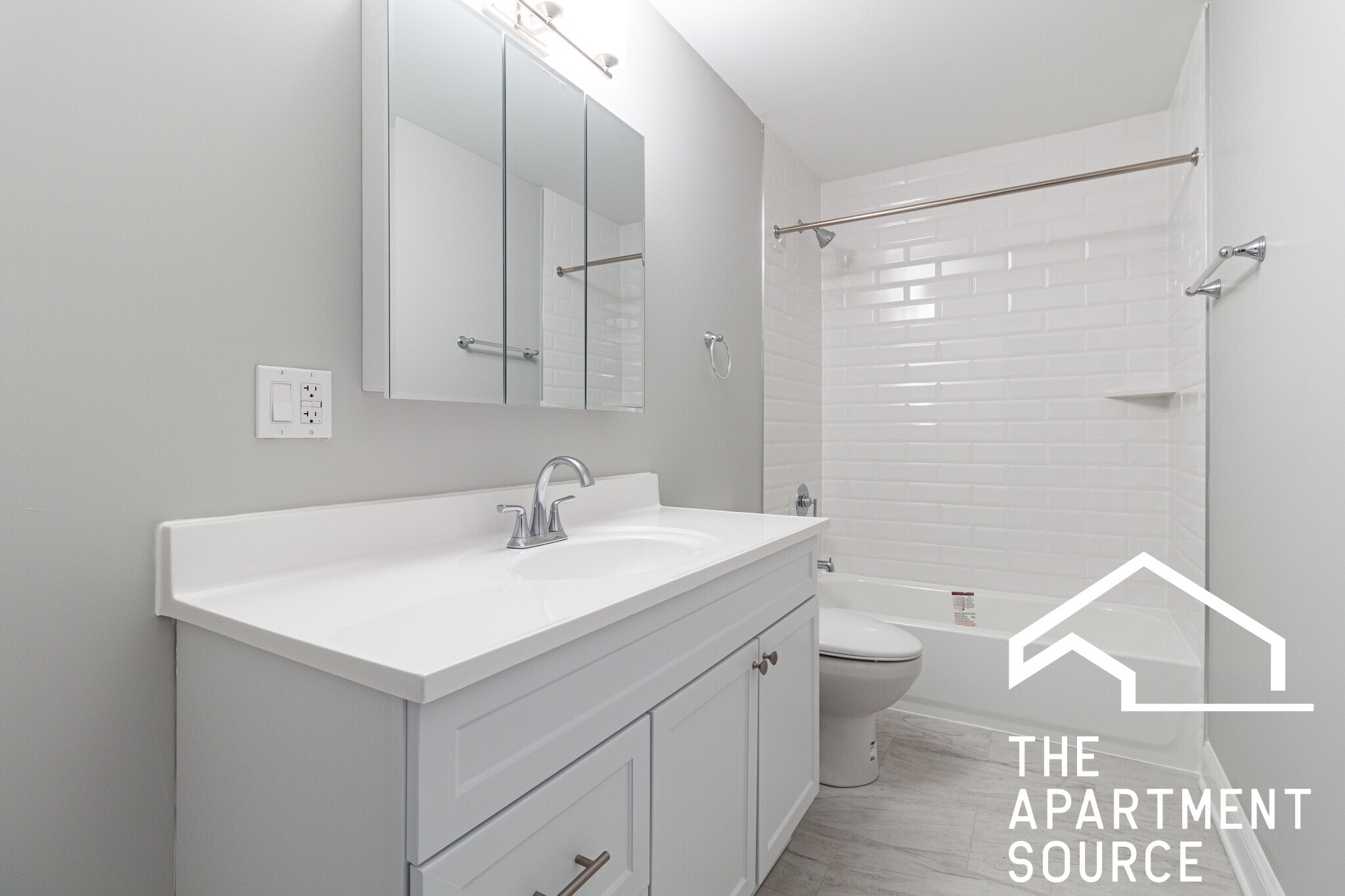 Building Photo - 744 W Gordon Ter