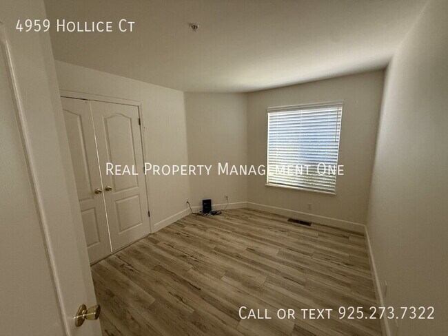 Building Photo - 4959 Hollice Ct