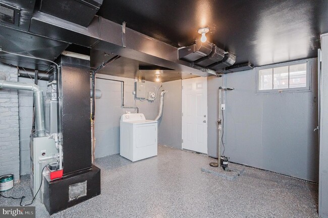 Building Photo - 72 Stemmers Run Rd