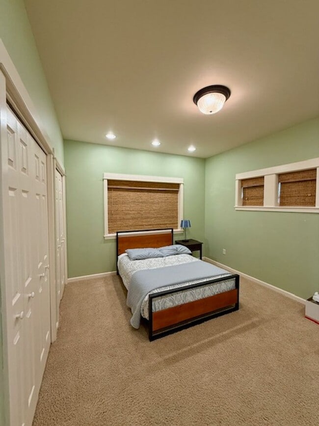 Building Photo - Charming Single-Level 3 BR Retreat in Shev...