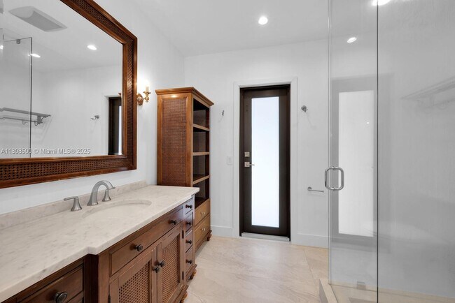 Building Photo - 6860 SW 99th Terrace