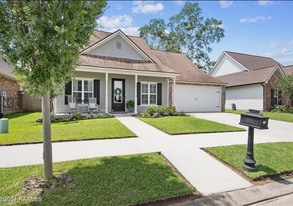 Building Photo - 205 Oak Path Dr