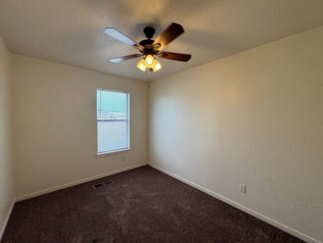 Building Photo - 3805 Ys Pak Ct