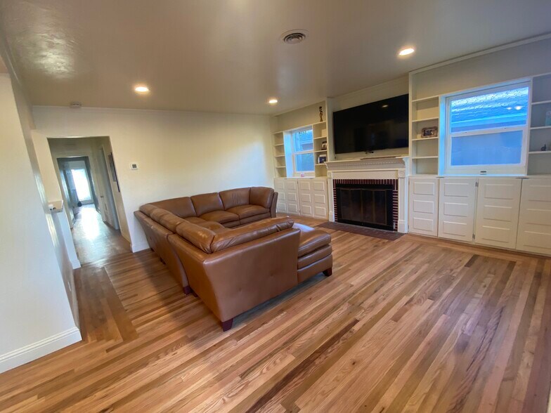 Building Photo - 3654 52nd St