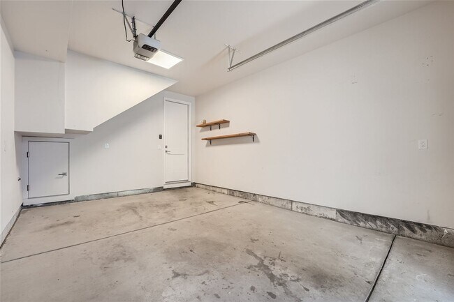 Building Photo - 3807 Franklin St