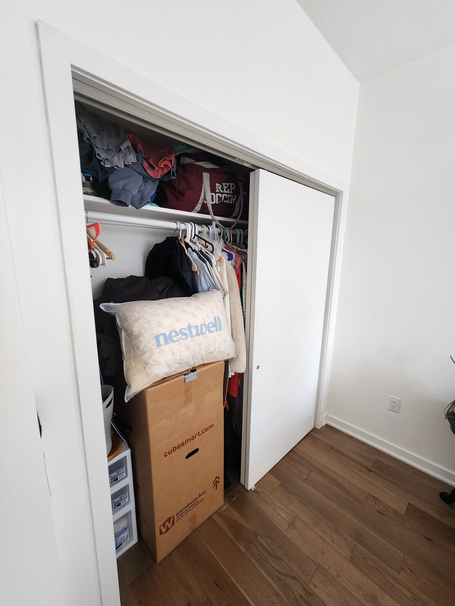 Building Photo - 1500 N American St