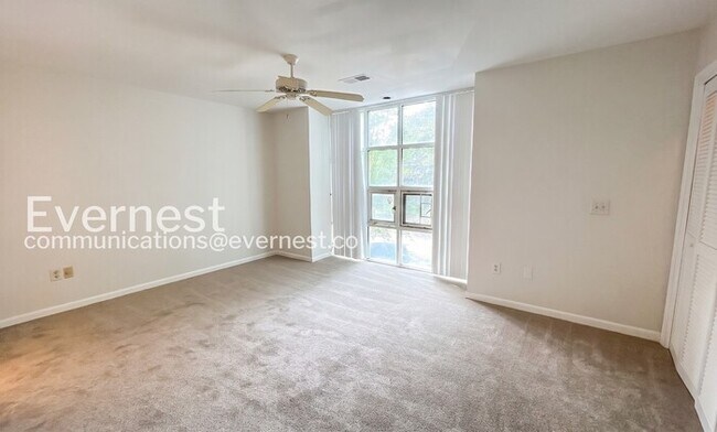 Building Photo - Charming Townhome with 2Beds/2Baths/Private Patio/ Fenced Yard/ Available Now!