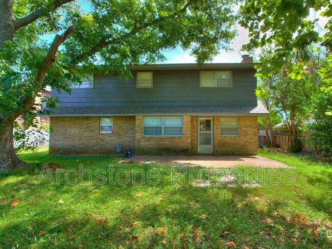 Building Photo - 2524 Boxwood Ave