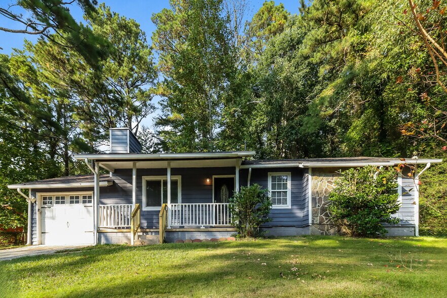 Primary Photo - 5539 Hall Cir