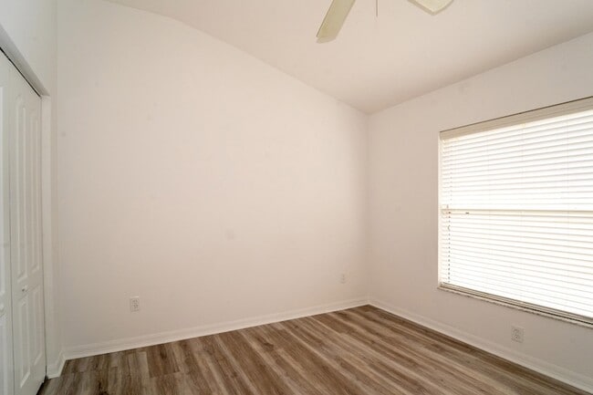 Building Photo - 957 Windward Way