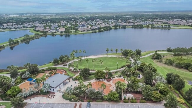 Building Photo - 7325 Parkshore Dr