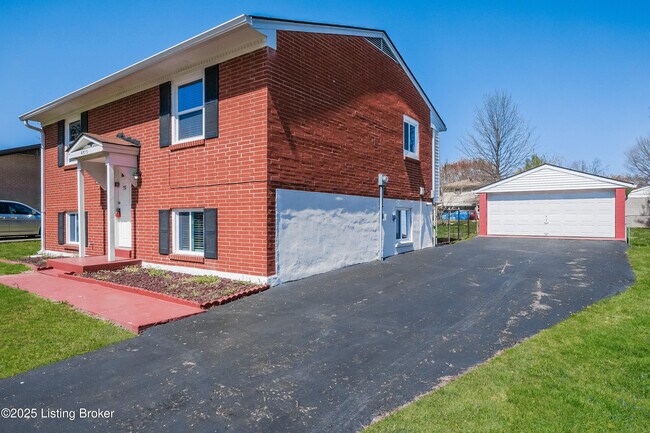 Building Photo - 4513 Cod Dr