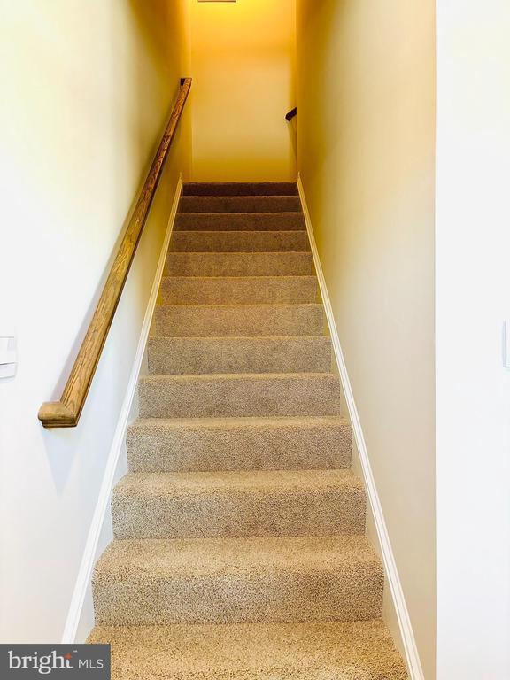 Building Photo - 100 Riverwalk Ter