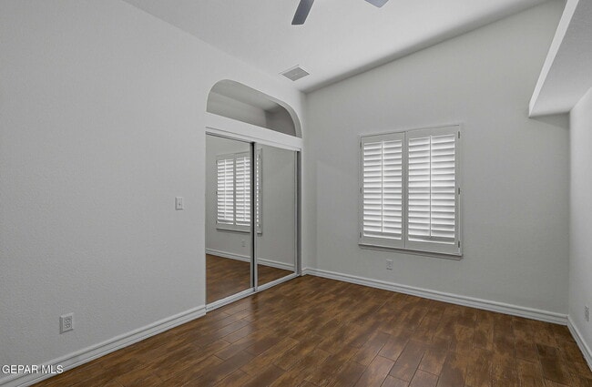 Building Photo - 232 Ave Mirador