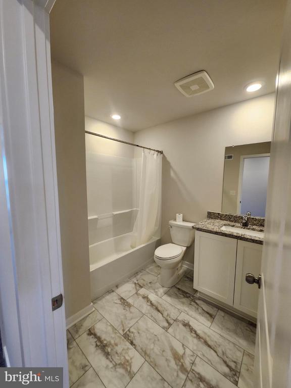 Building Photo - 4901 Brookside Ct