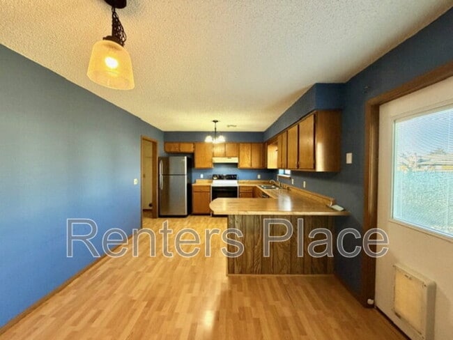 Building Photo - 11805 E 81st St N